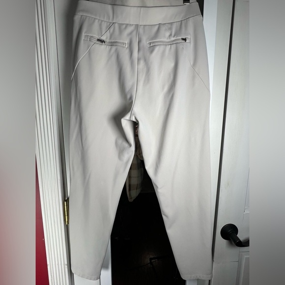 Athleta Pants Womens Beige Venice Pintuck Tapered Commute Travel Office Sz XS - Picture 2 of 10